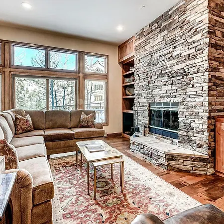 22 Highlands Townhomes
